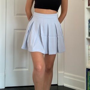 baby blue Babaton pleated skirt NWT